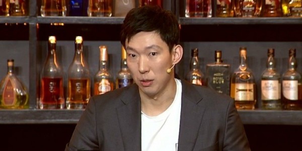 爱游戏体育app下载-周琦：第三节马刺单干太多 经验和心态出问题了 应该多传导球