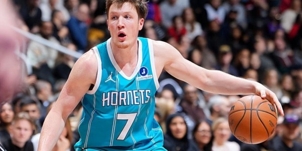 爱游戏体育登录入口-狂胜27分，近18战15胜NBA唯一！3点证明超级鱼腩蜕变成黑马非偶然