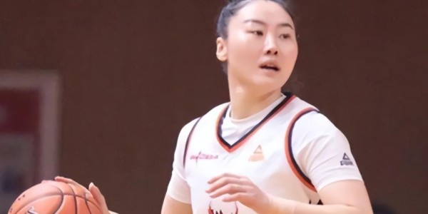 爱游戏体育app下载-WCBA杯赛曝出大冷门，头号热门输球垫底，四川女篮登顶积分榜